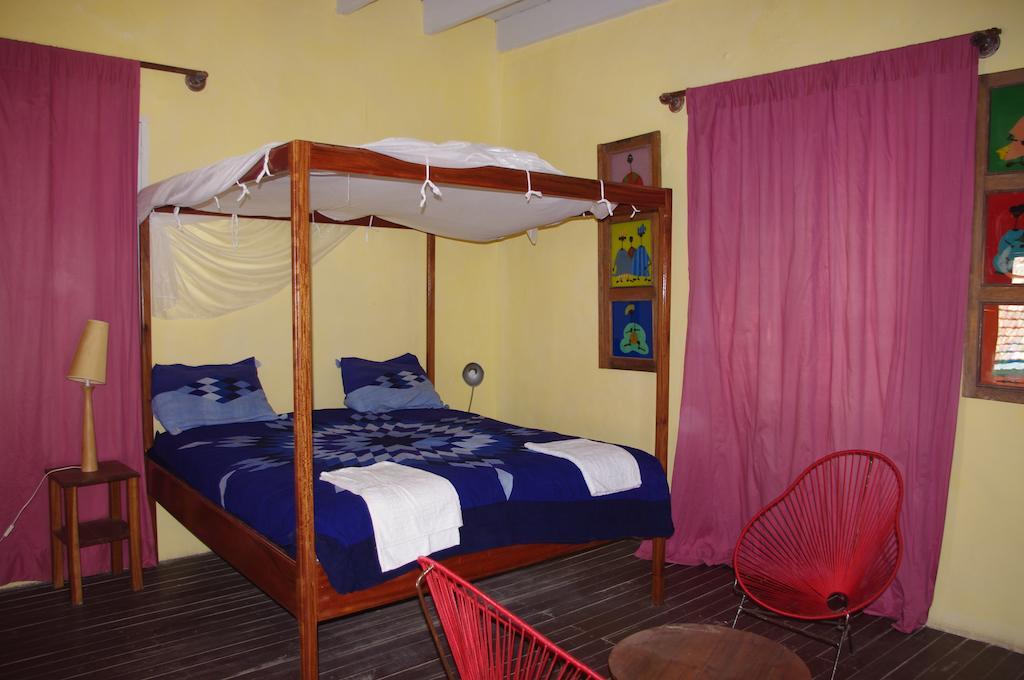 Maison Augustin LY Gorée Zimmer foto